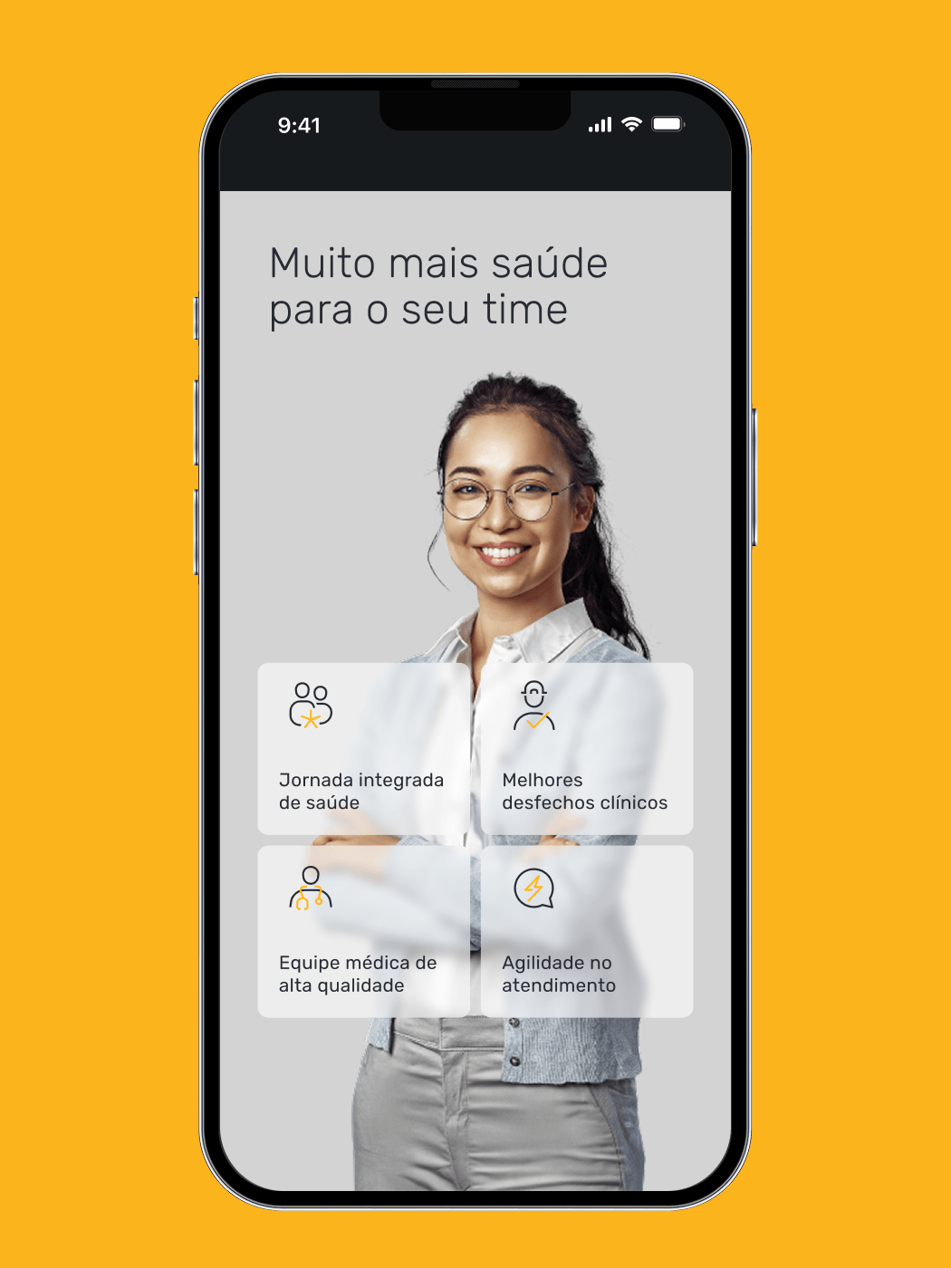 Tela “Muito mais saúde para o seu time” no celular, com a foto de uma profissional e quatro cards de benefício sobre ela: jornada integrada de saúde, melhores desfechos clínicos, equipe médica de alta qualidade e agilidade no atendimento